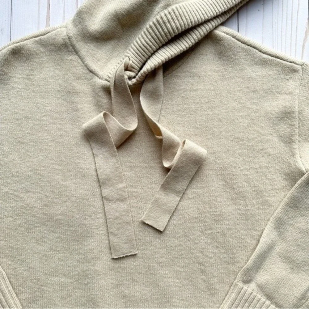 Free the Roses Size XS Oversized Hoodie Sweater